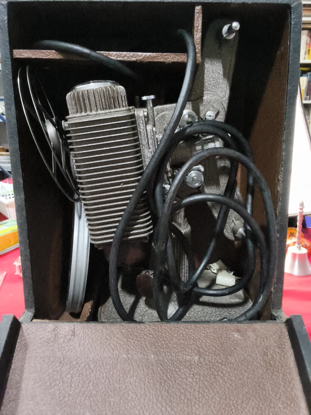 Vintage Revere Eight Model projector With Case, Reel & Cable.
