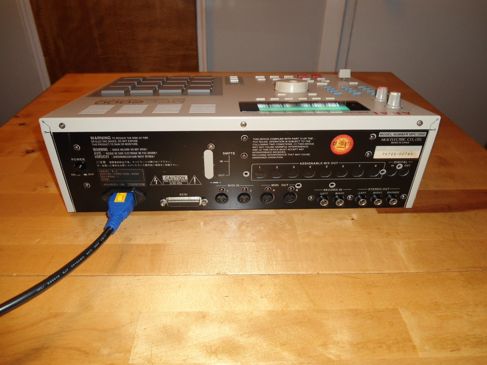 Fully Serviced Akai MPC 2000 w/USB Floppy Emulator 32MB RAM & Sample Kits