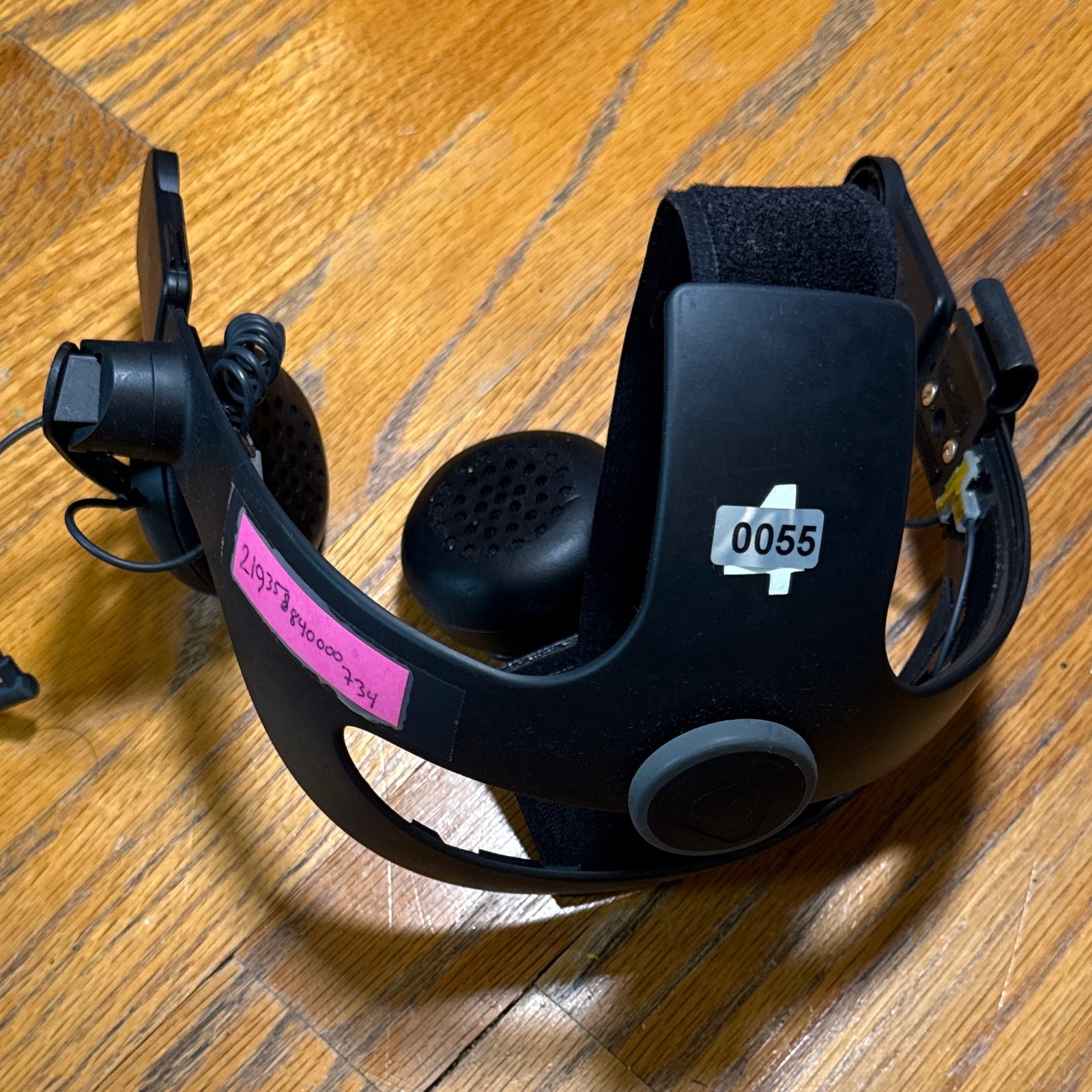 HTC Vive Deluxe Audio Strap DAS VR Headset Accessory On-Ear Headphones