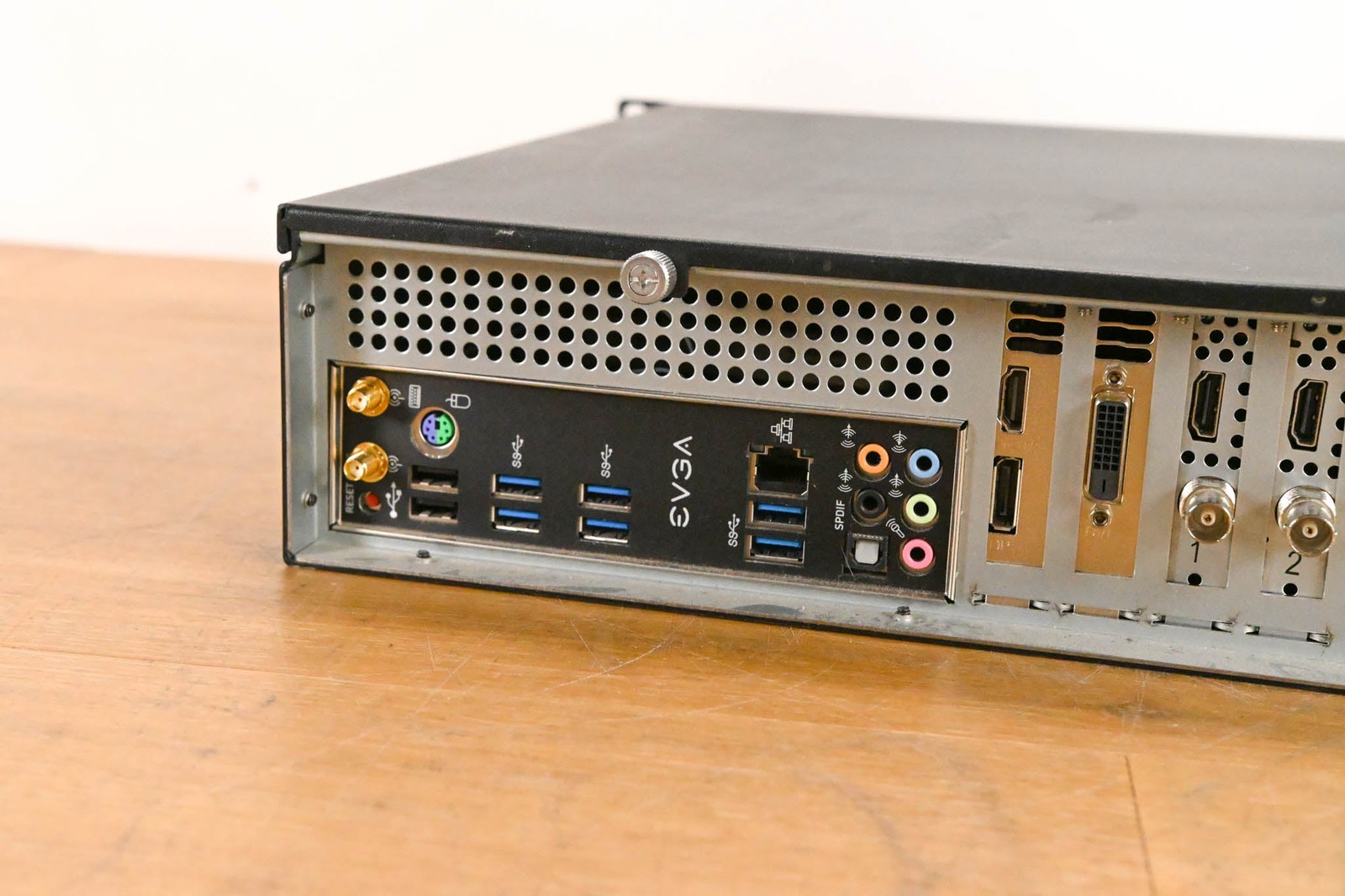 Living As One (Resi) D1000 Multisite Decoder CG01YVV