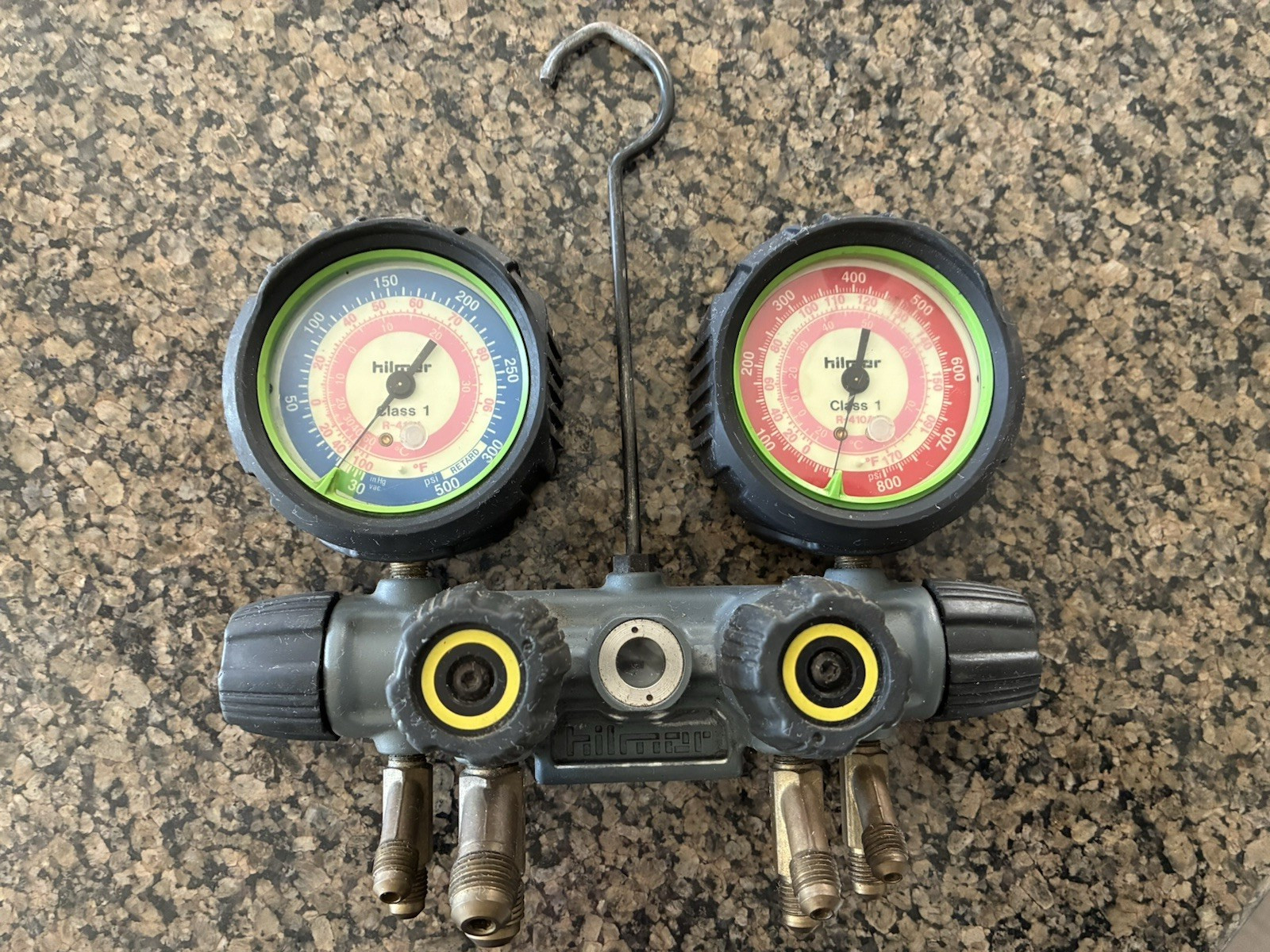 Hilmor 1839111 R410A 4-Valve Aluminum Manifold HVAC Gauge Glow in the Dark