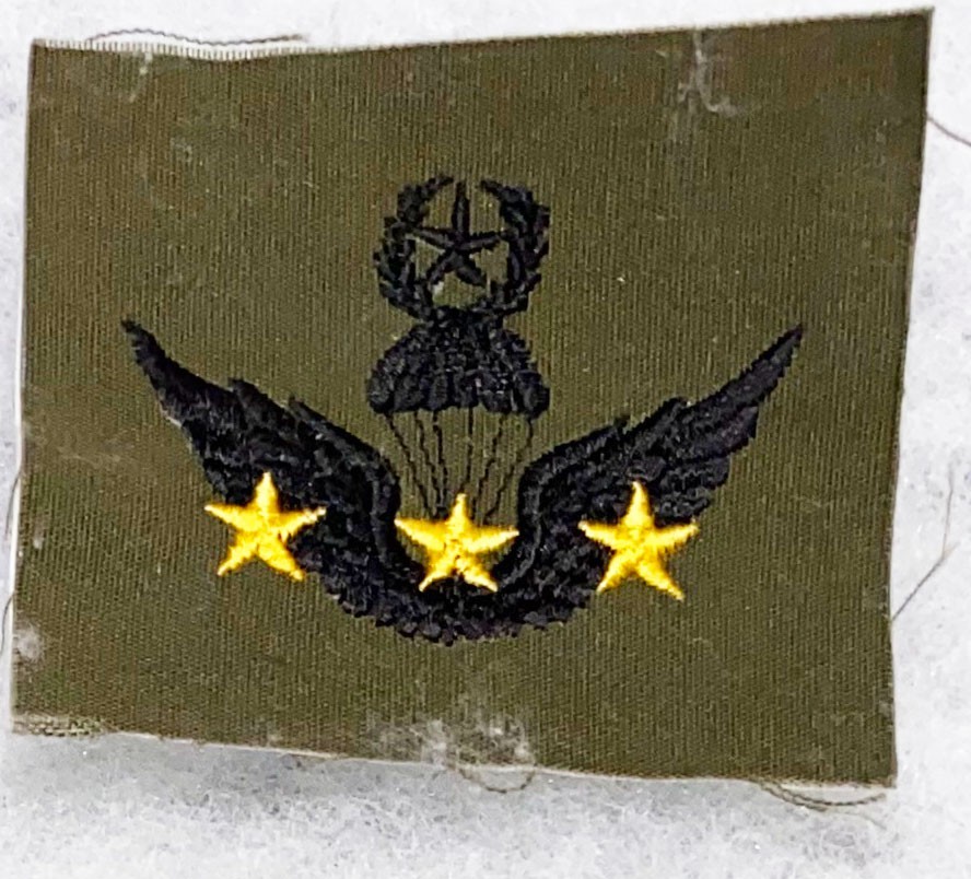 ROK / SKN Army Master Airborne Jump Wings