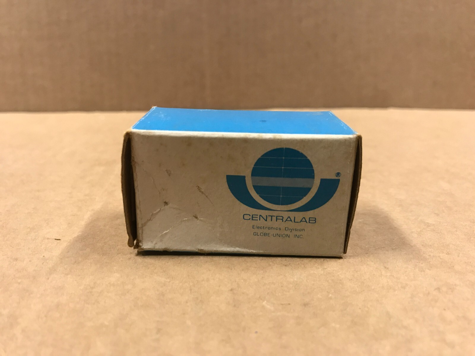NOS Centralab Fastatch II Front - F2-10K Potentiometer