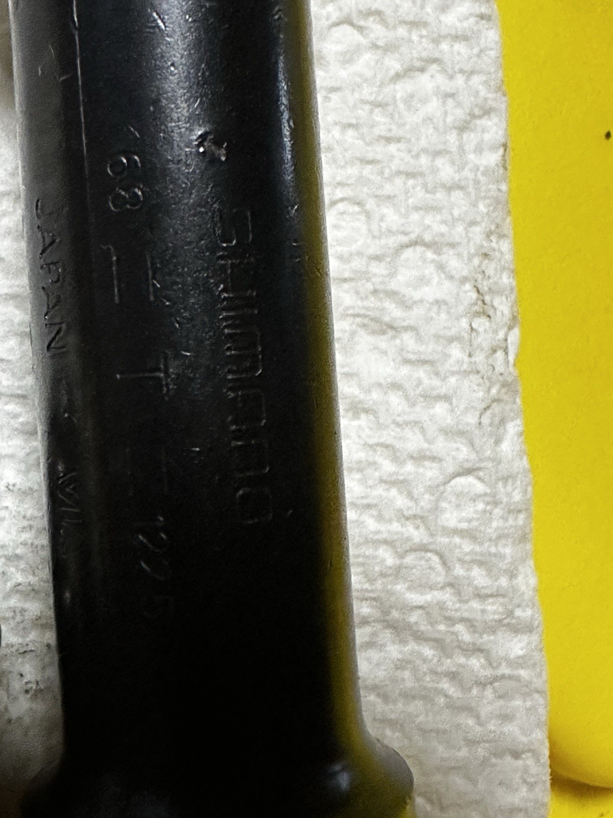 Shimano Japan 68mm Square Taper Bottom Bracket. 122.5 Spindle.