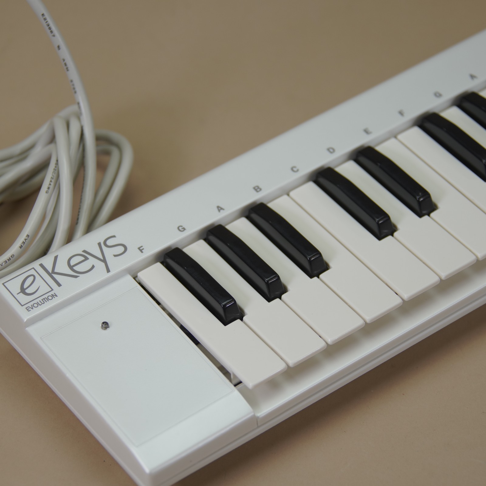 M - Audio Evolution eKeys 37 Musical Keyboard USB Excellent Test with Software!!