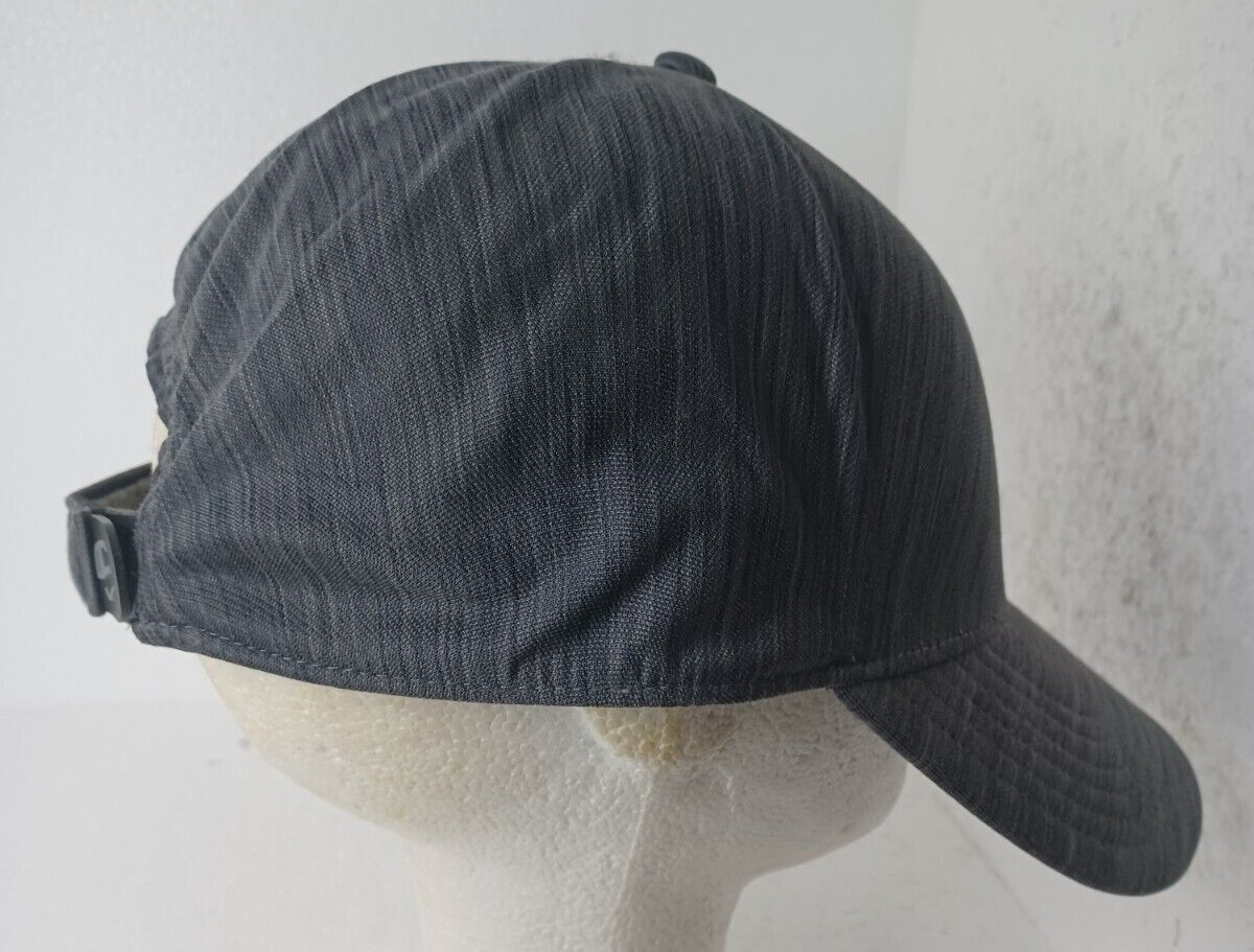 One Touch Seamless Outdoor cap Gray Lightweight NWT OSFA Hook and Loop