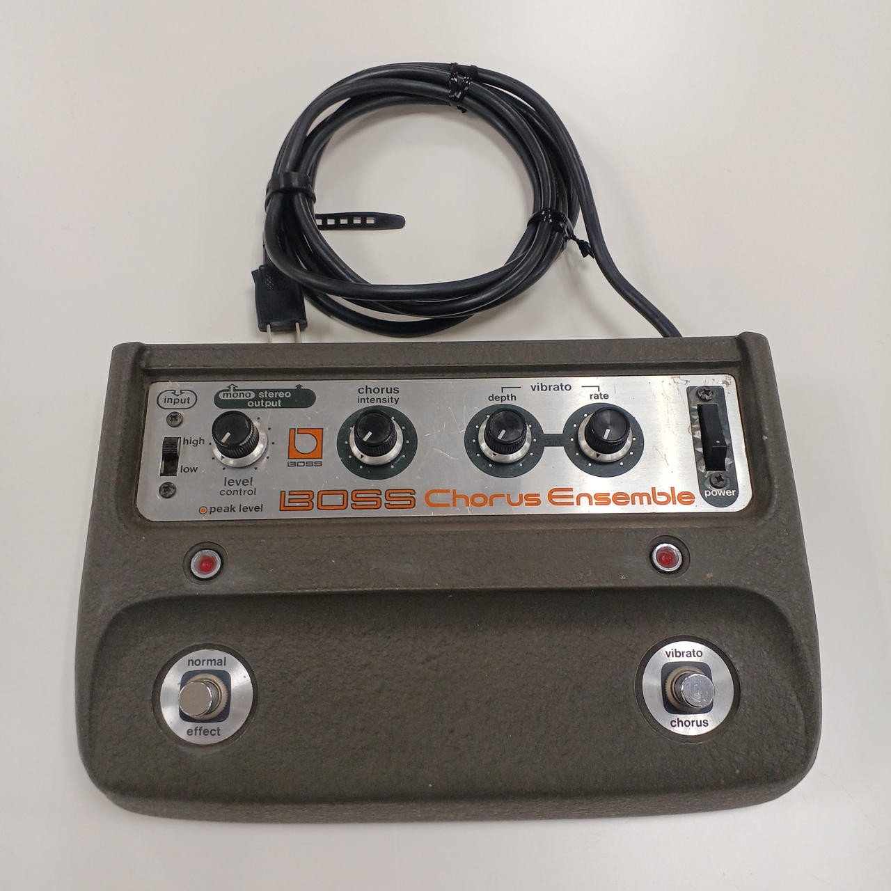 Boss CE-1 Chorus Ensemble Vintage Guitar Effect Pedal