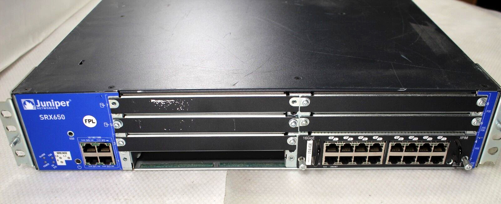 Juniper Network SRX650 w/ 1*XPM 16G , 2*SRE 6 , 1*PSU Firewall Service Gateway