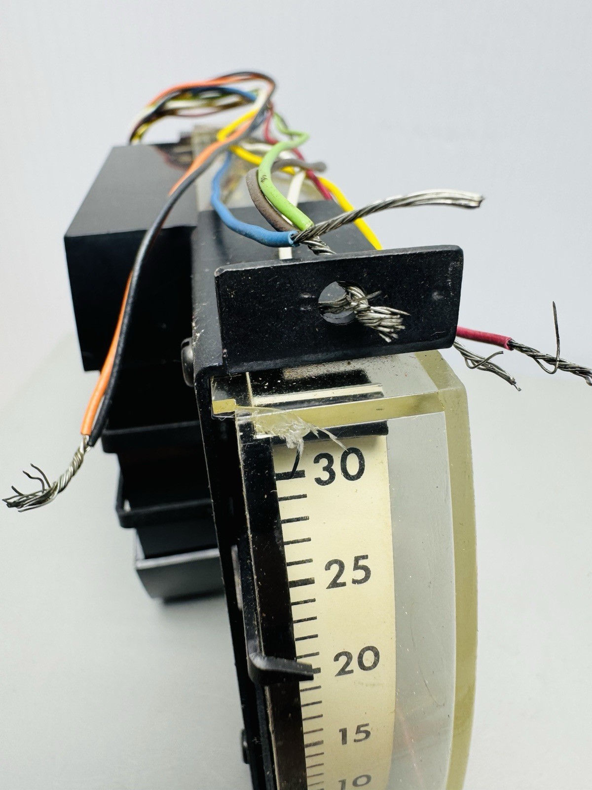 HERBACH & RADEMAN, INC. Vertical Meter Panel DC Voltage -5 To 30 With Stoppers