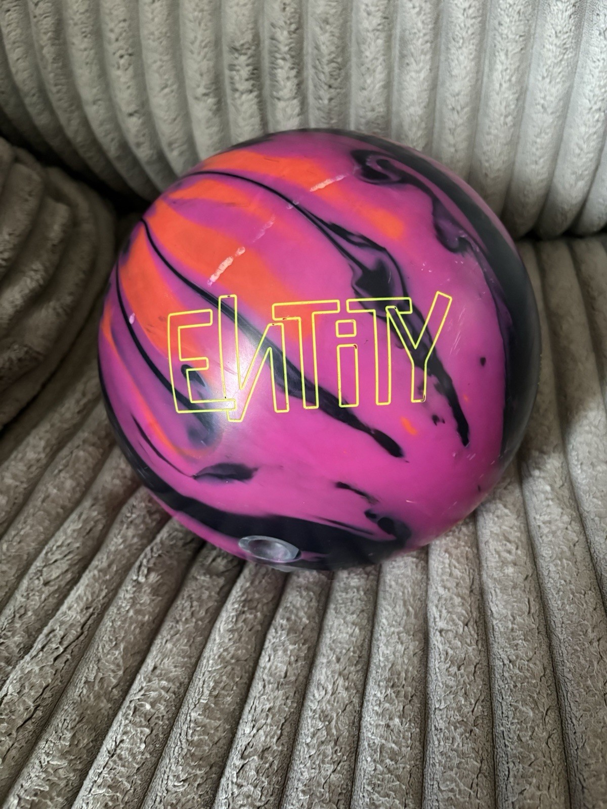 15lb Ebonite Entity Solid