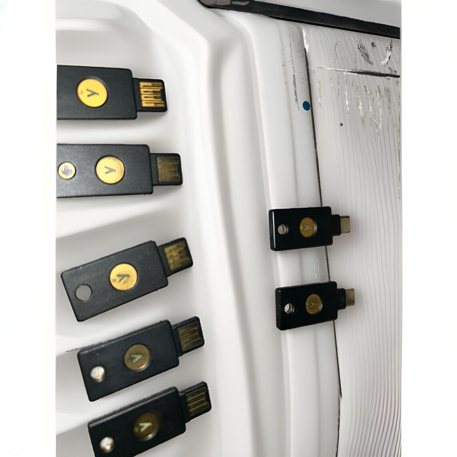Yubico YubiKey NFC USB-A Security (2FA) OEM BLACK