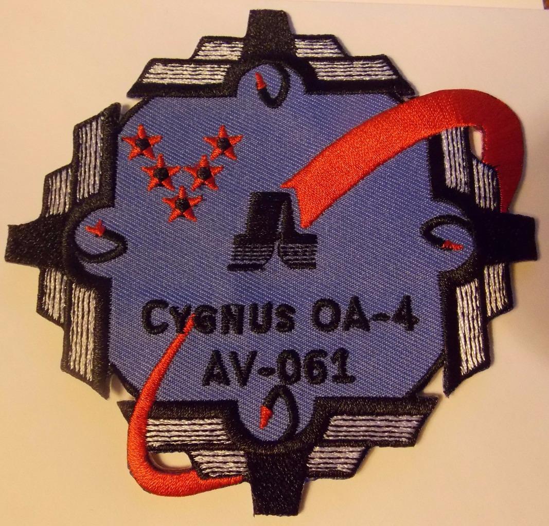 ATLAS V AV-061 OA-4 MISSION SPACE PATCH DESIGN BOOSTER VEHICLE NASA ISS RESUPPLY