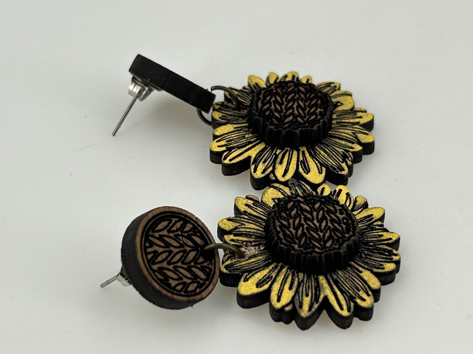 Sunflower Dangle Drop Earrings Silver Tone Wood Floral Rustic