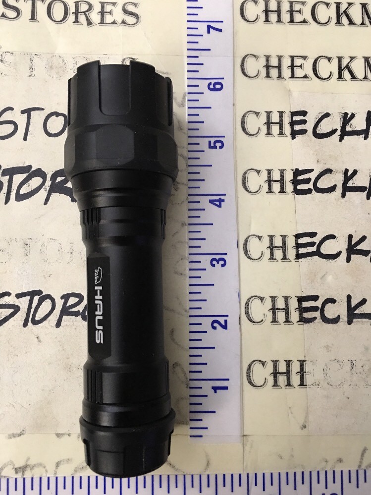 NEW HAUS FL 1 STANDARDS 300 LUMENS.3HRS RUNNING TIME150M BEAM DISTANCE3FT WTPF