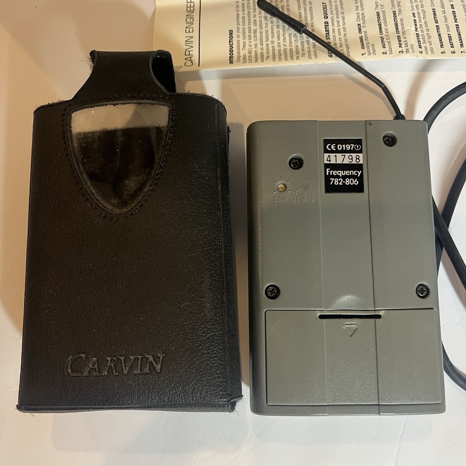 Carvin UX16-BP UX wireless System Wireless Receiver And Transmitter, Working