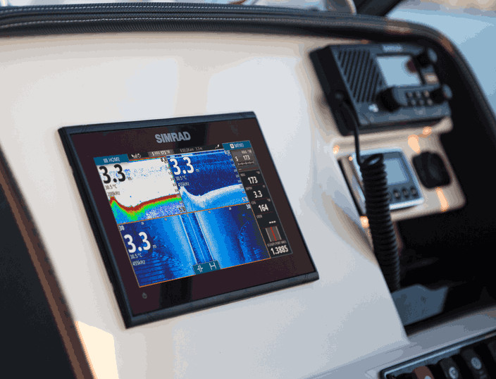 Simrad GO9 XSE 9" GPS Chartplotter Fishfinder + Transducer Touchscreen WiFi CMAP