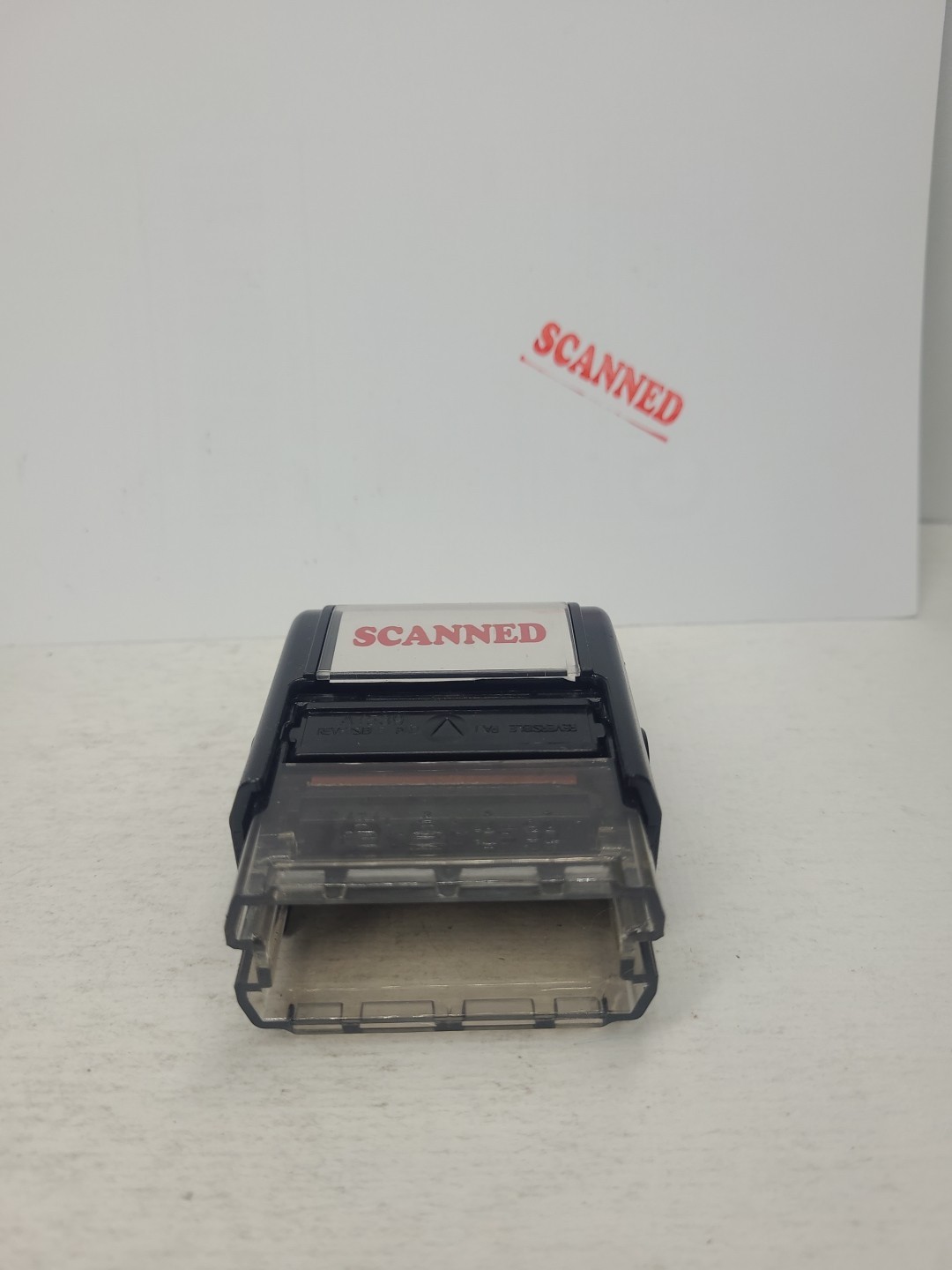 Self-inlimg Stamper "SCANNED" Red Ink