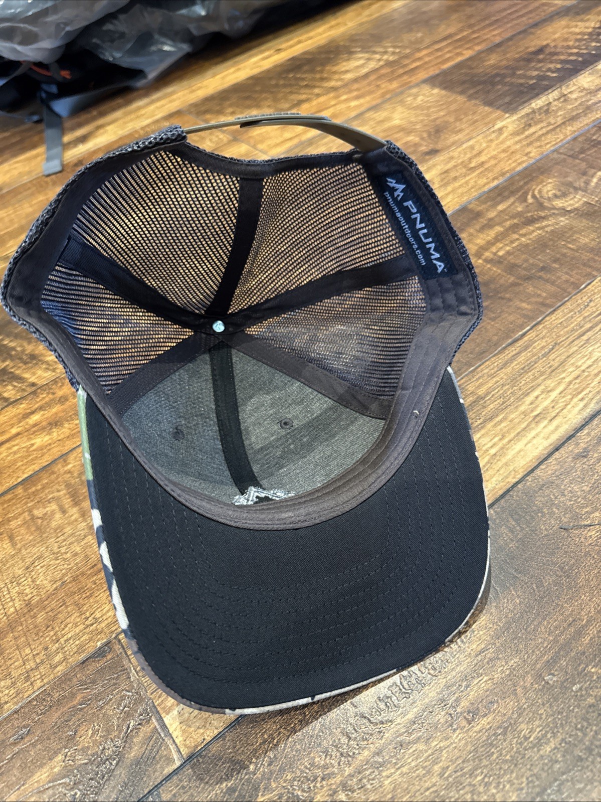 PNUMA OUTDOORS PNUMA Logo TRUCKER CAP