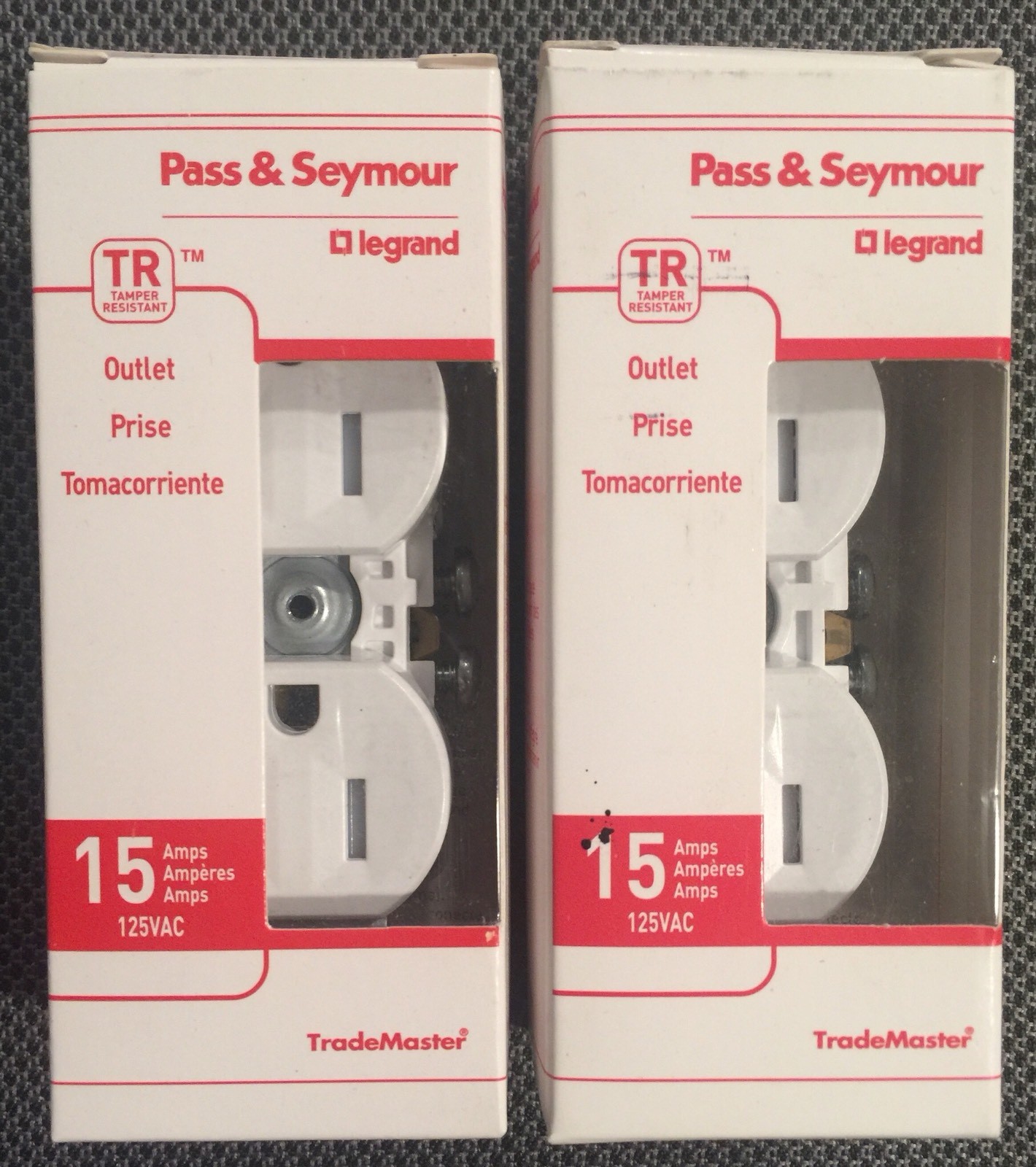 (LOT OF 2) White Tamper Resistant Receptacle Outlet 15A 5-15R 3232TR-WCC14