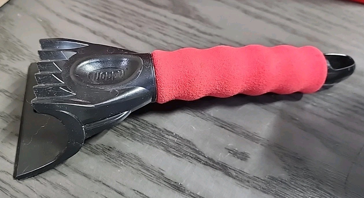 1 - Hoppy 13014 10" Foam Grip Ergonomic Automotive Ice Scraper Red & Black NEW