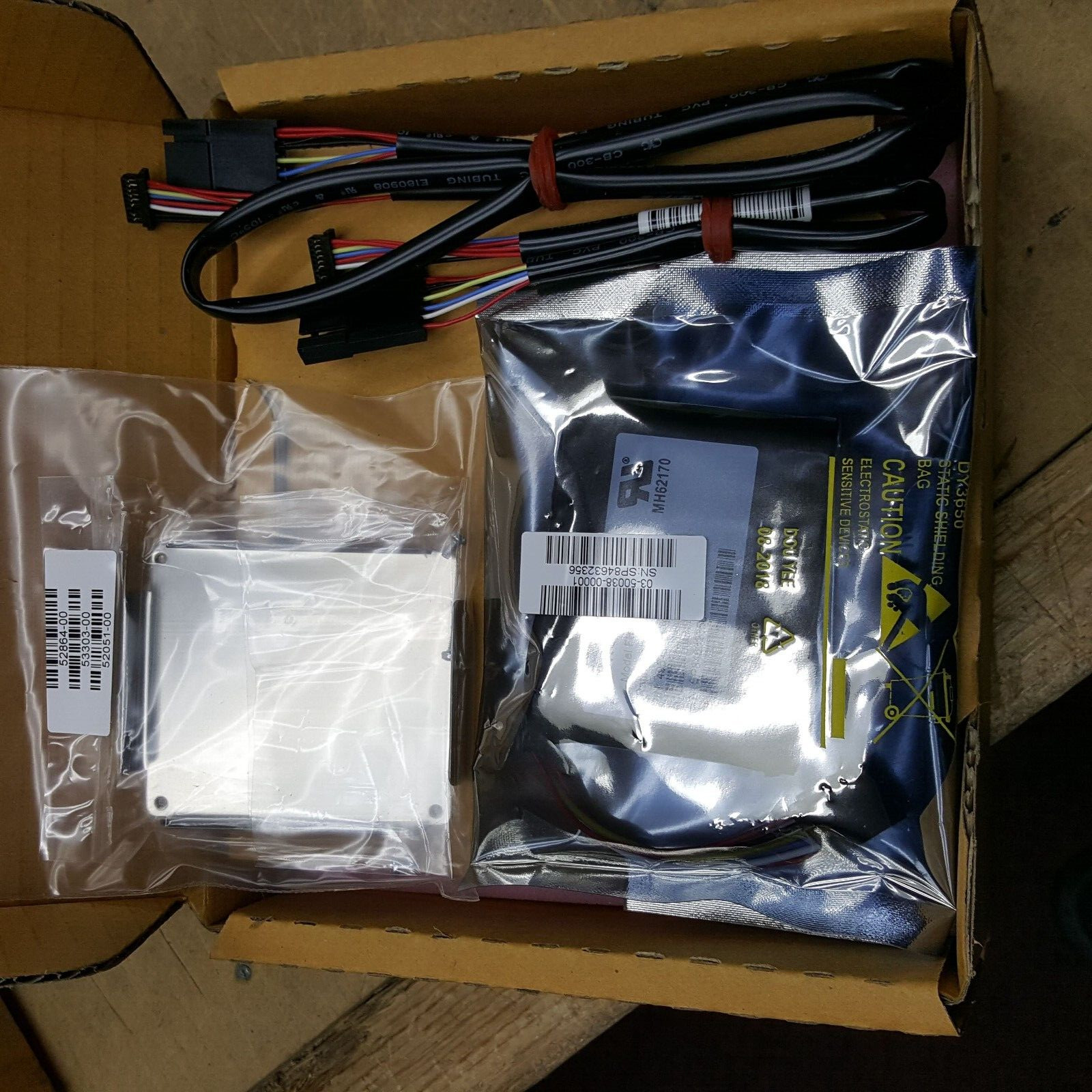 CVPM02 RETAIL BOX LSI MegaRaid CacheVault Power Module