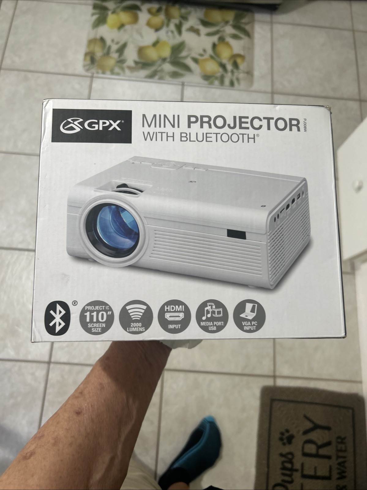 NEW GPX PJ308W Mini Projector with Bluetooth 1080p HDMI USB 2000 Lumens 110"