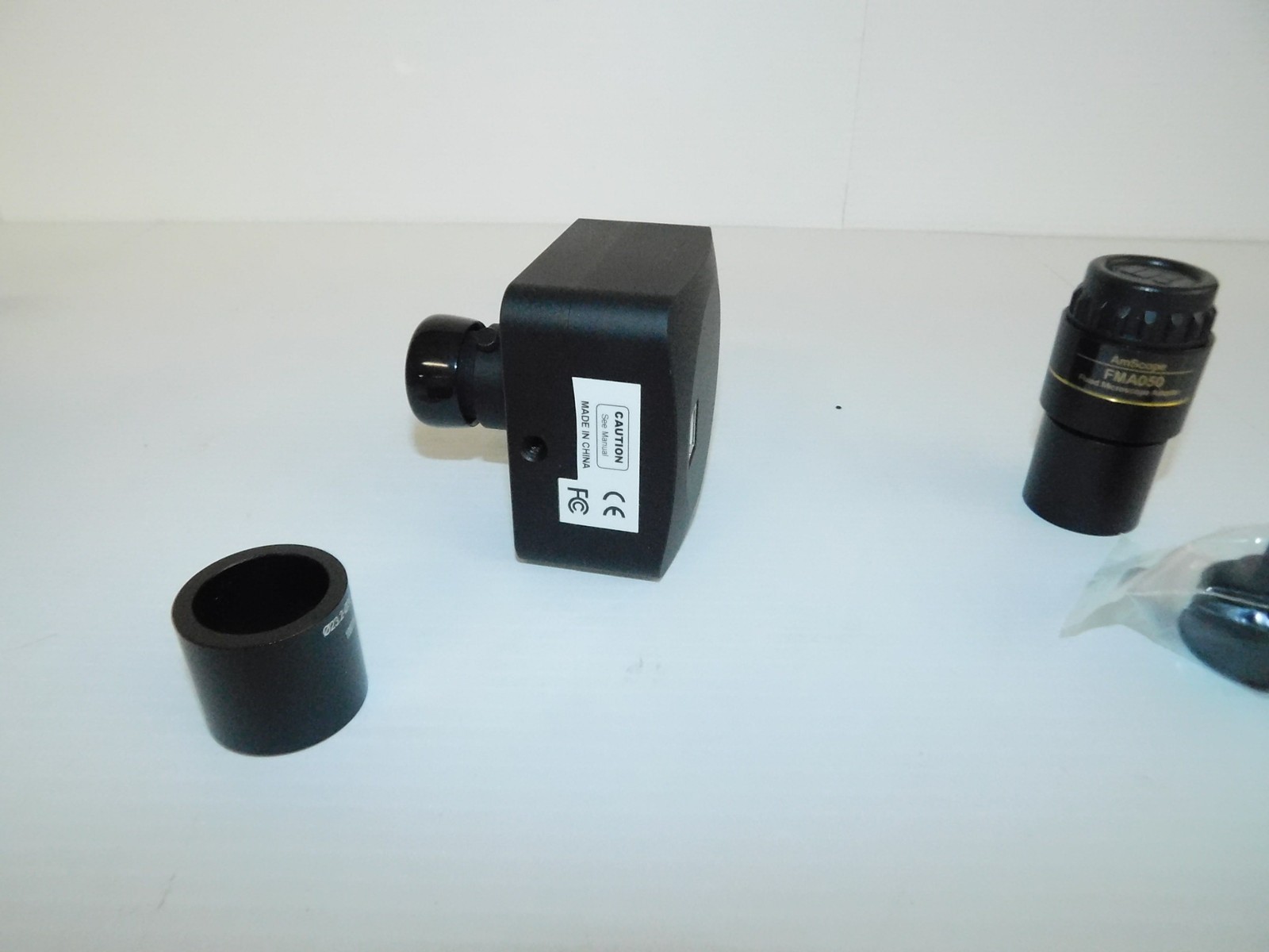 AMSCOPE MICROSCOPE EYEPIECE CAMERA MODEL MU1400 & FMA050 ADAPTER - NEW? (AFD125)
