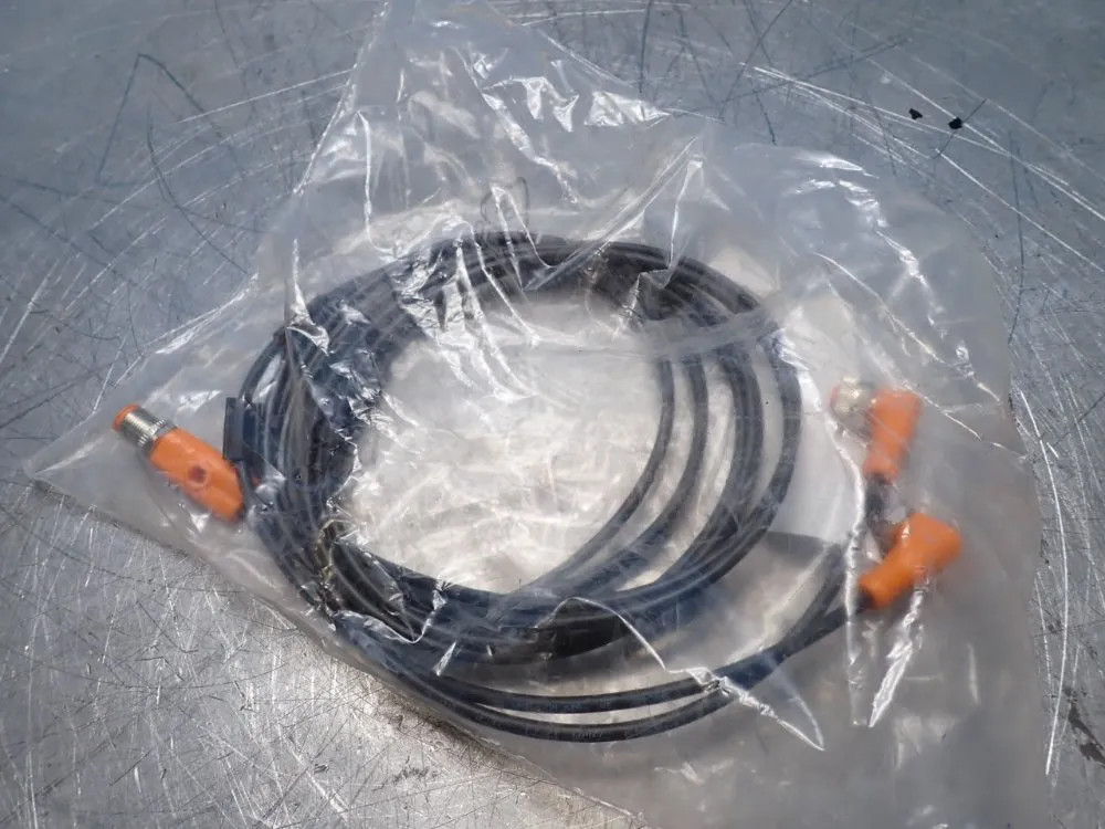 IFM EVC435 PROXIMITY SWITCH 08233142678