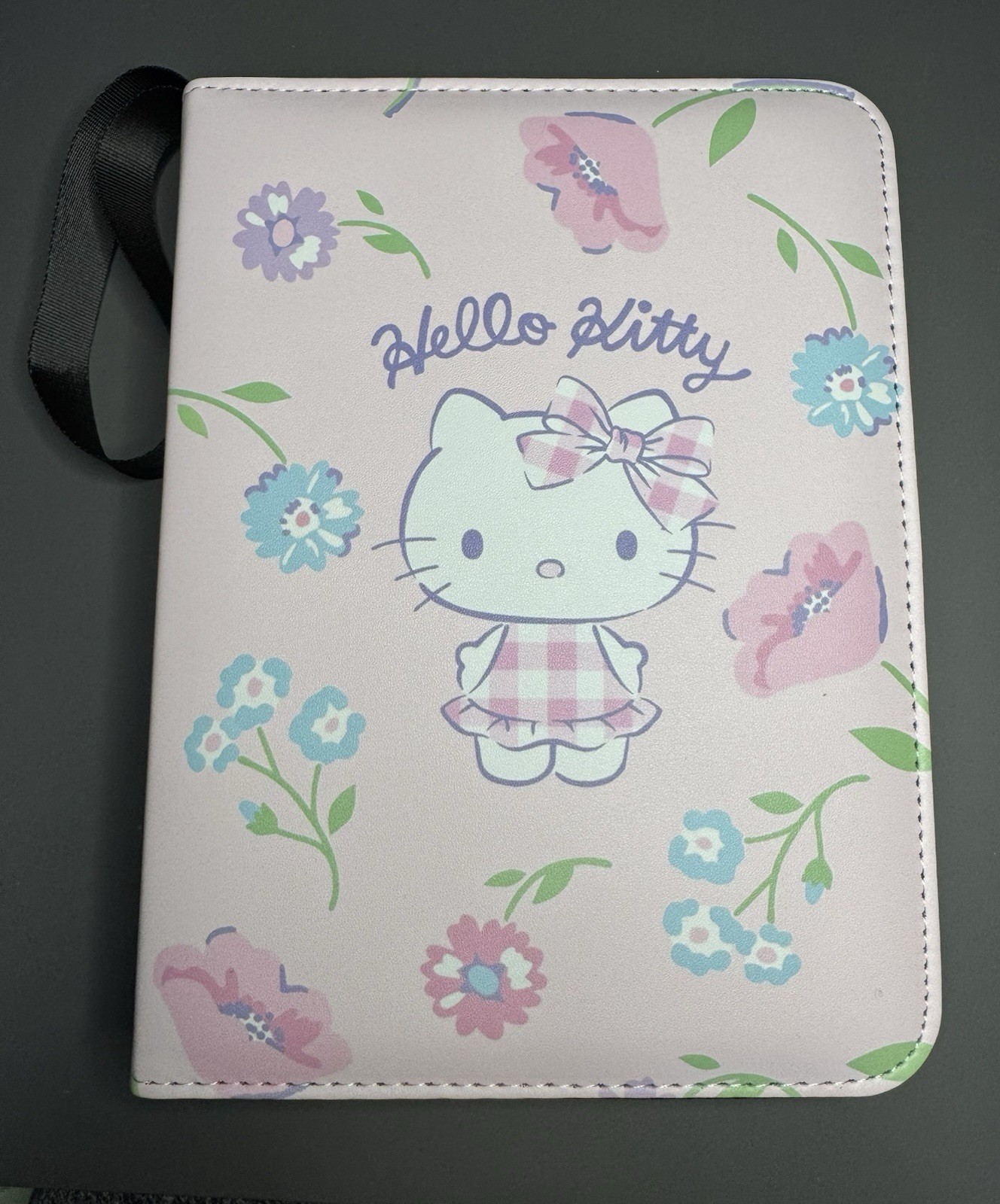 Hello Kitty 3-Ring 8-Pocket Card Binder Flexible Cover Floral Design Pink
