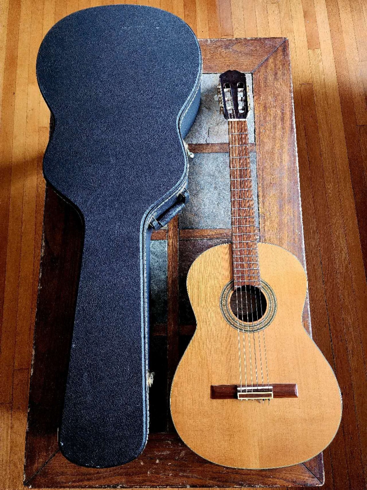 Epiphone C40 nylon classical w/hsc - natural