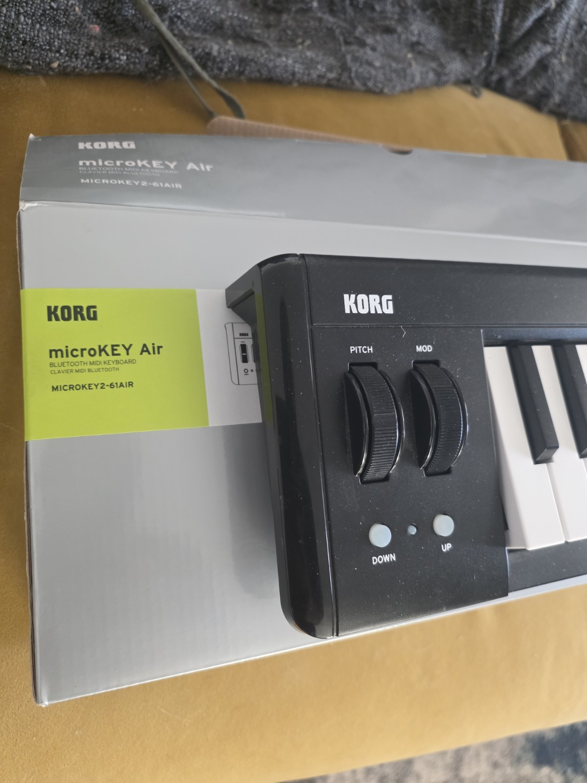 Korg microKEY Air 61-Key Bluetooth MIDI Controller Keyboard