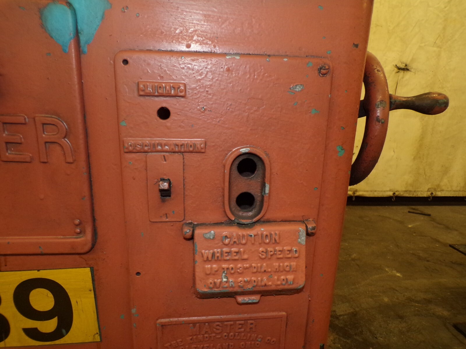 KINDT-COLLINS, MASTER, OSCILLATING SPINDLE SANDER, P2SP