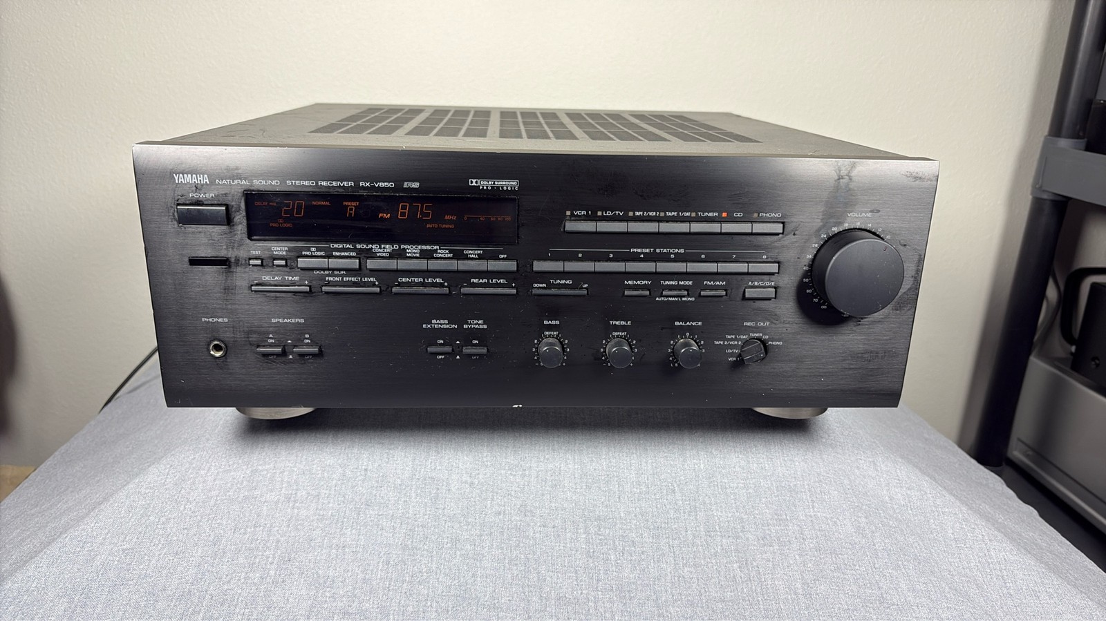 Yamaha RX-V850 Natural Sound AV Receiver Cinema DSP Surround Sound