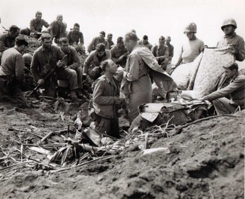 WWII Photo, Iwo Jima 5th US Marine Chaplain, WW2 USMC World War Two Pacific