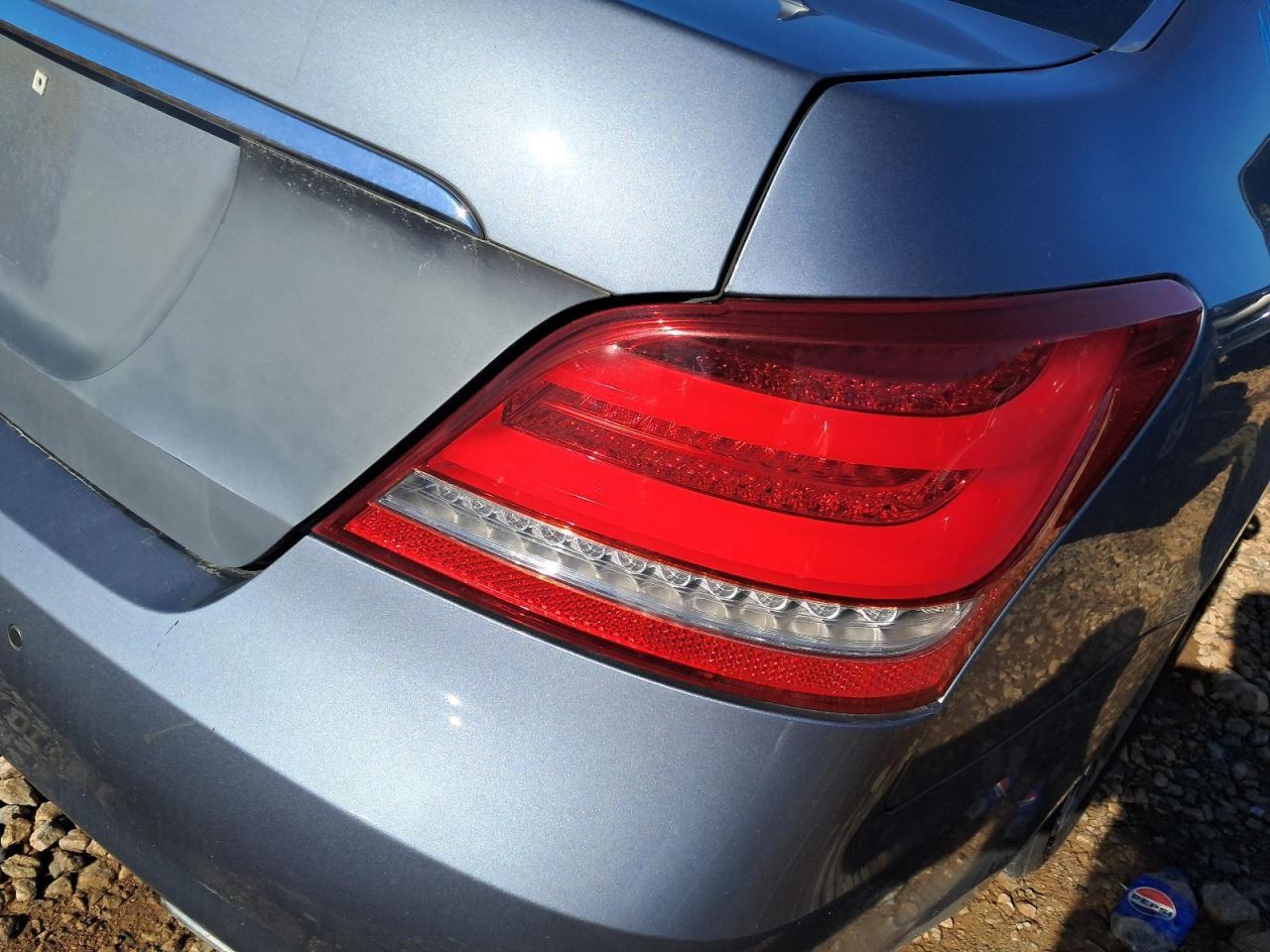 EQUUS 2014 Glove Box 4905526