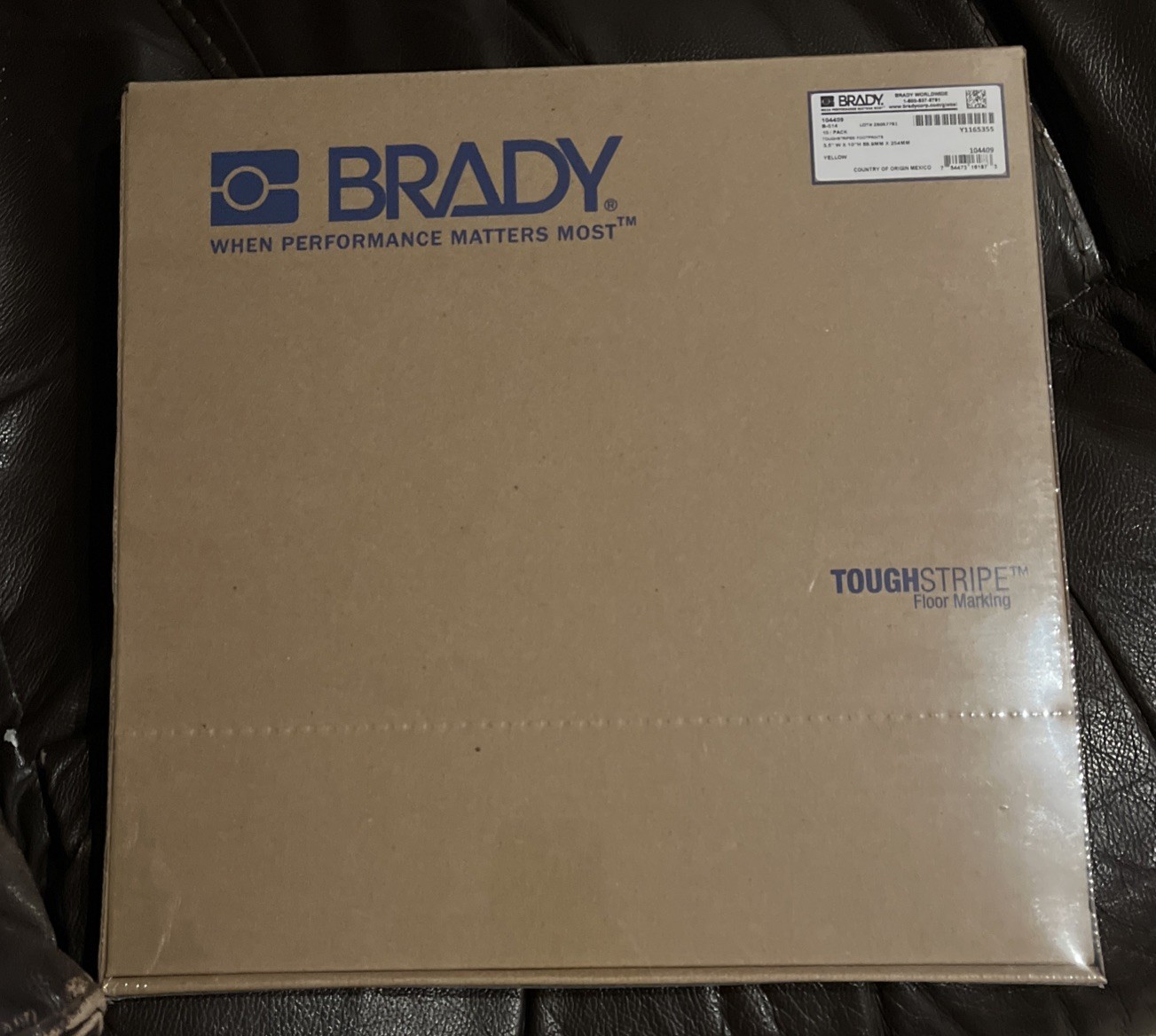 Brady Yellow Toughstripe Footprints 104409 3.5" W 10" H 88.9mm x 254mm Lot of 10