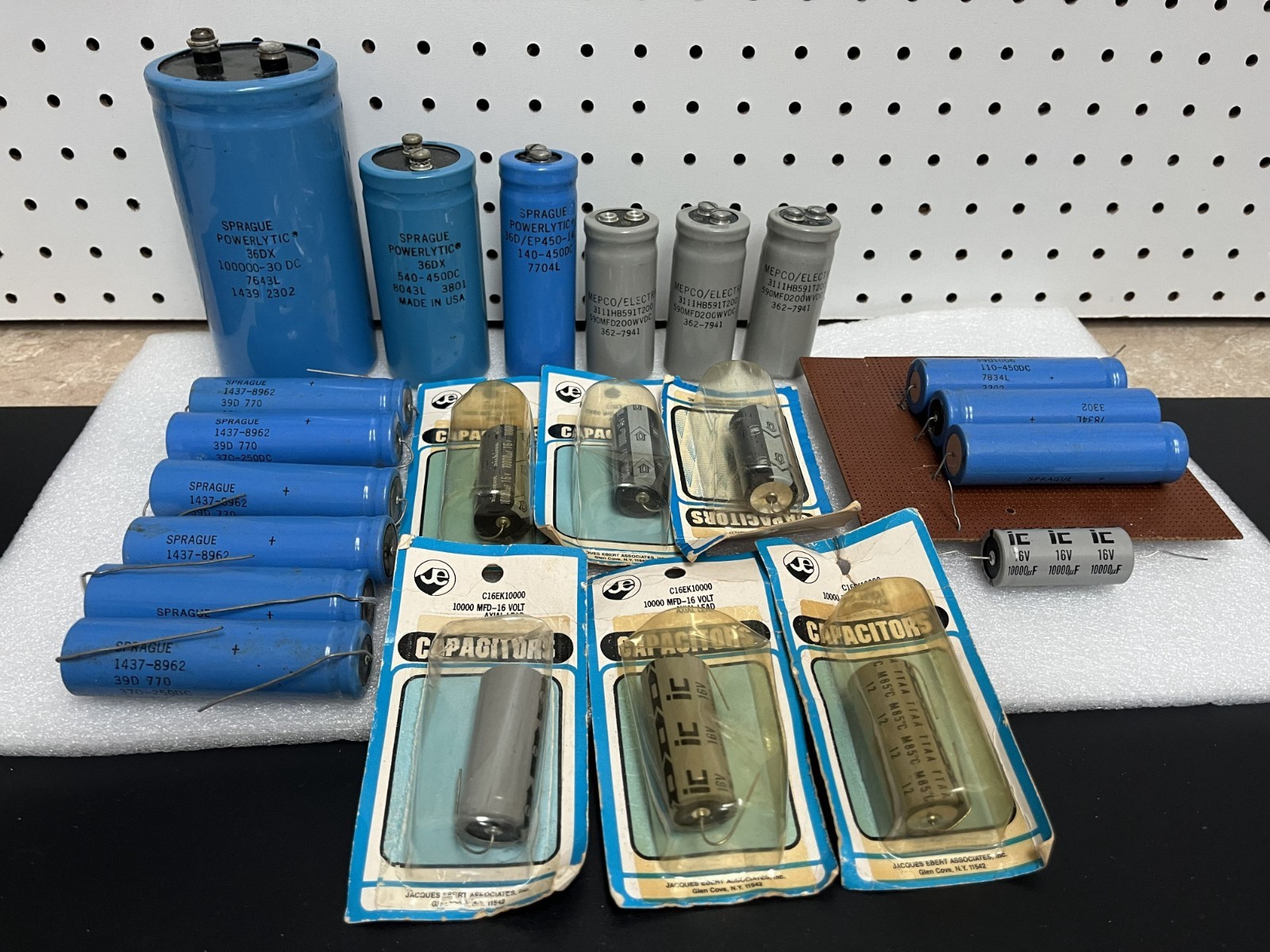 Vintage Electrolytic Capacitor Lot Assorted Values Electronics