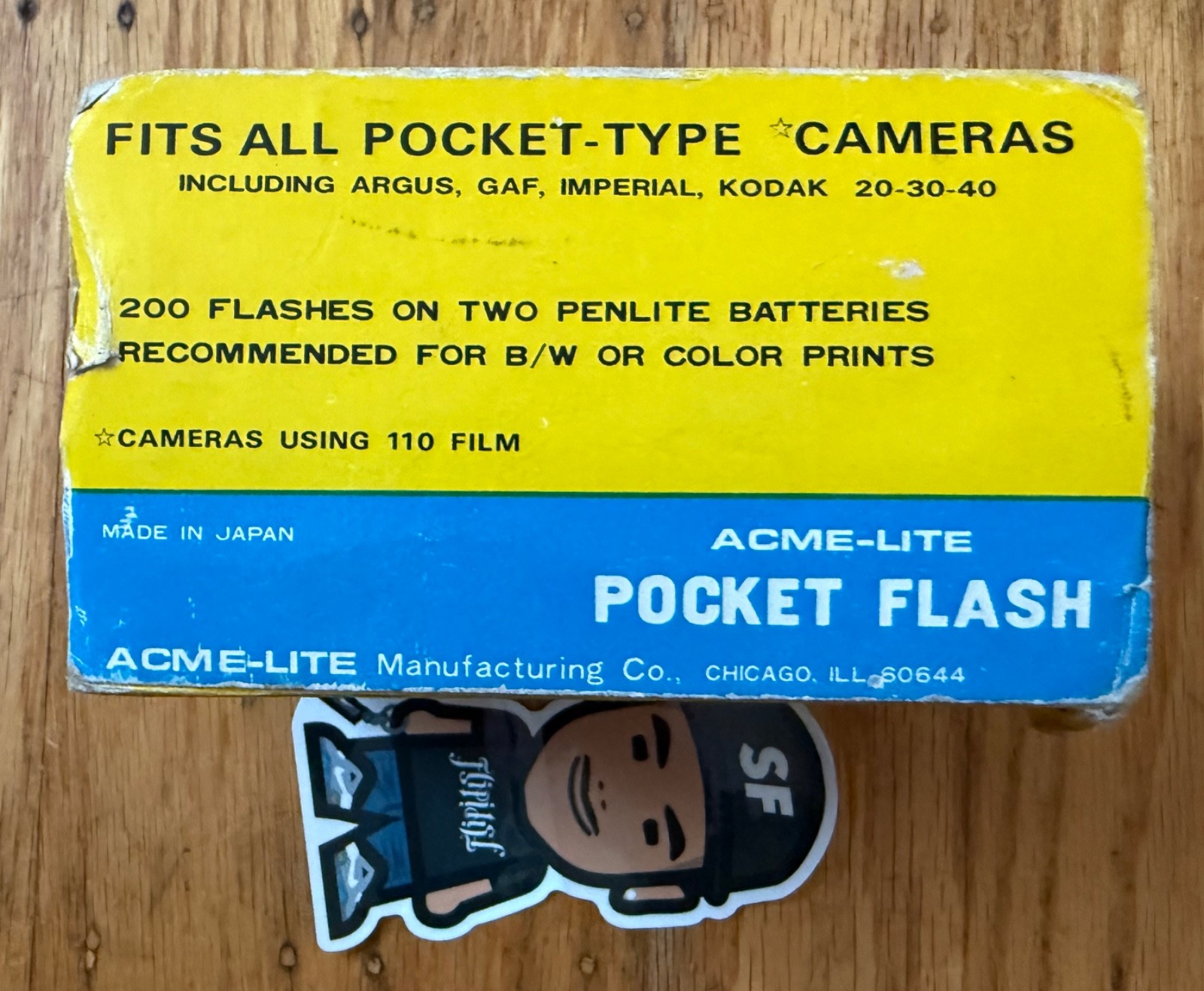 VTG ACME-LITE POCKET FLASH MODEL 110 ELECTRONIC CAMERA FLASHCUBES JAPAN UNTESTED