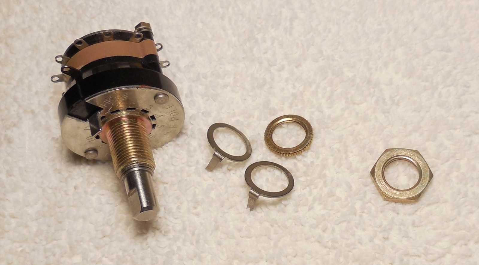 Qty(1) NOS Grayhill 44D30-01-1-AJN 1-Pole 12-Position Rotary Switch
