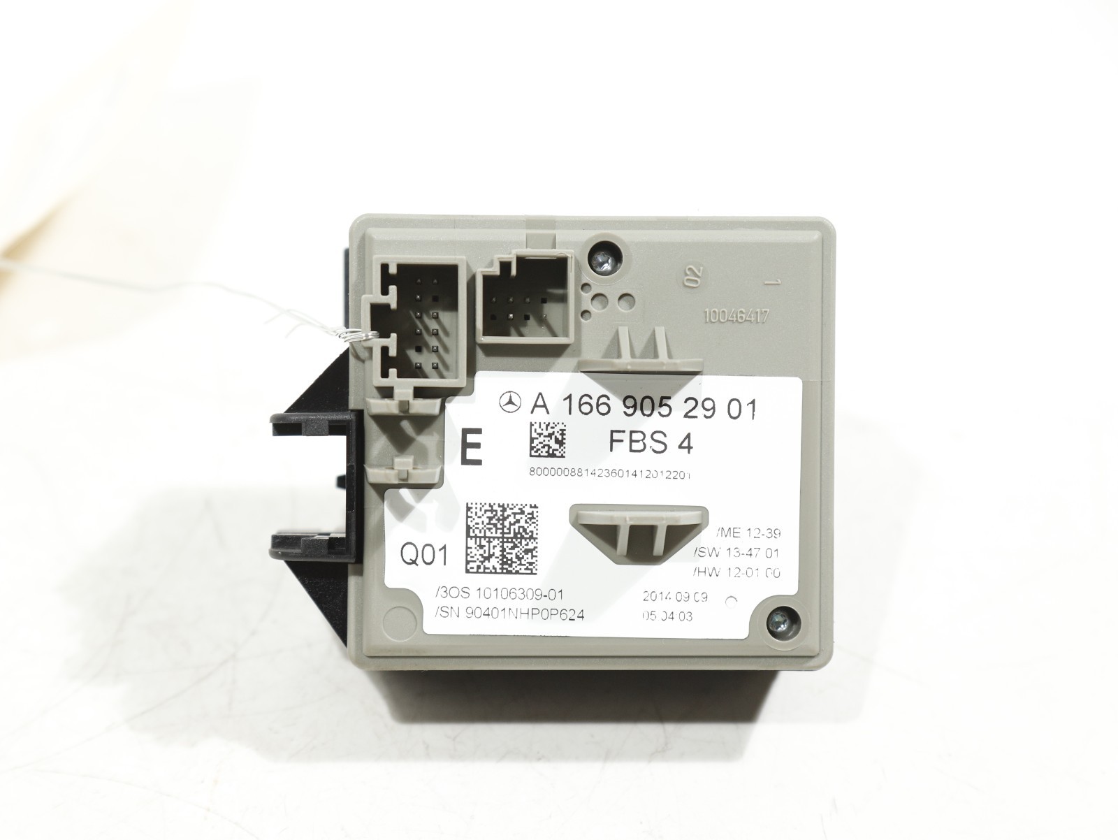 2012-2015 Mercedes ML350 W166 Ignition Power Engine Start Switch Module OEM