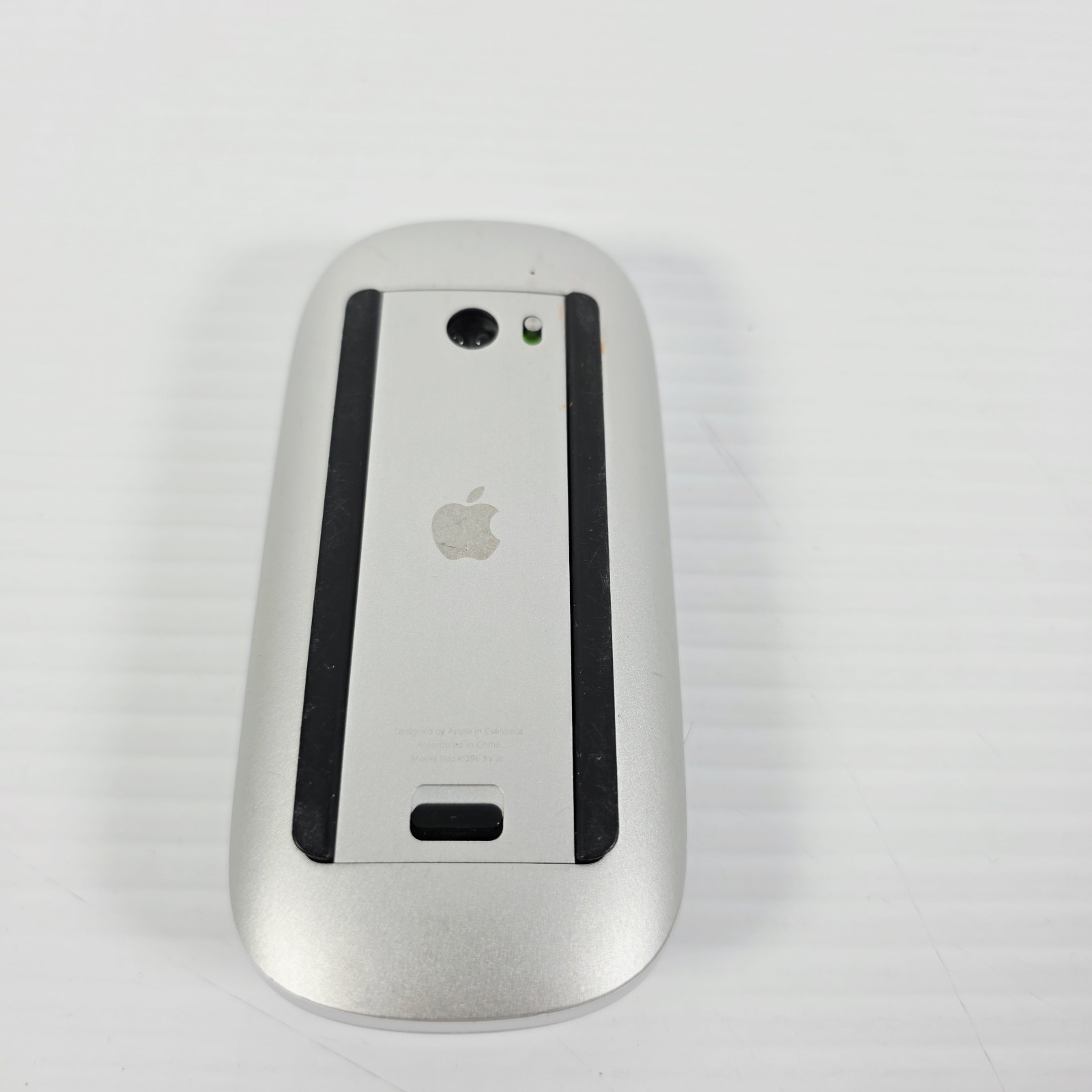 Apple Magic Mouse Wireless Mouse - White (A1296 3V) Tested