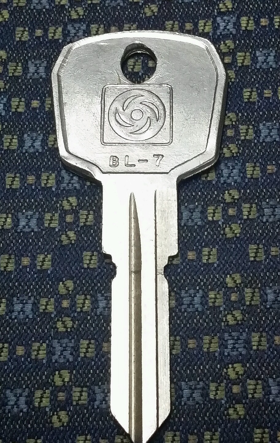 CURTIS BLANK KEY BL-7