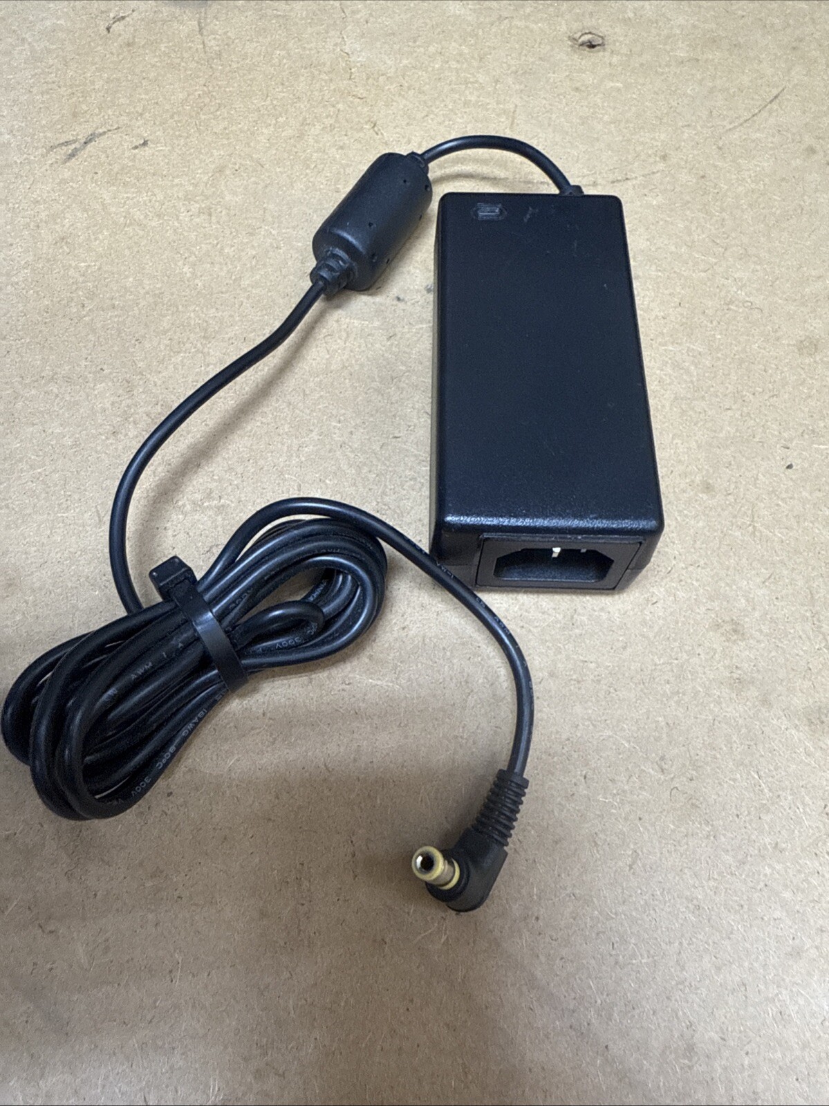Verifone Power Supply Brick CPS11212A-3D-R AU1121204n 12v 1a DC MX915