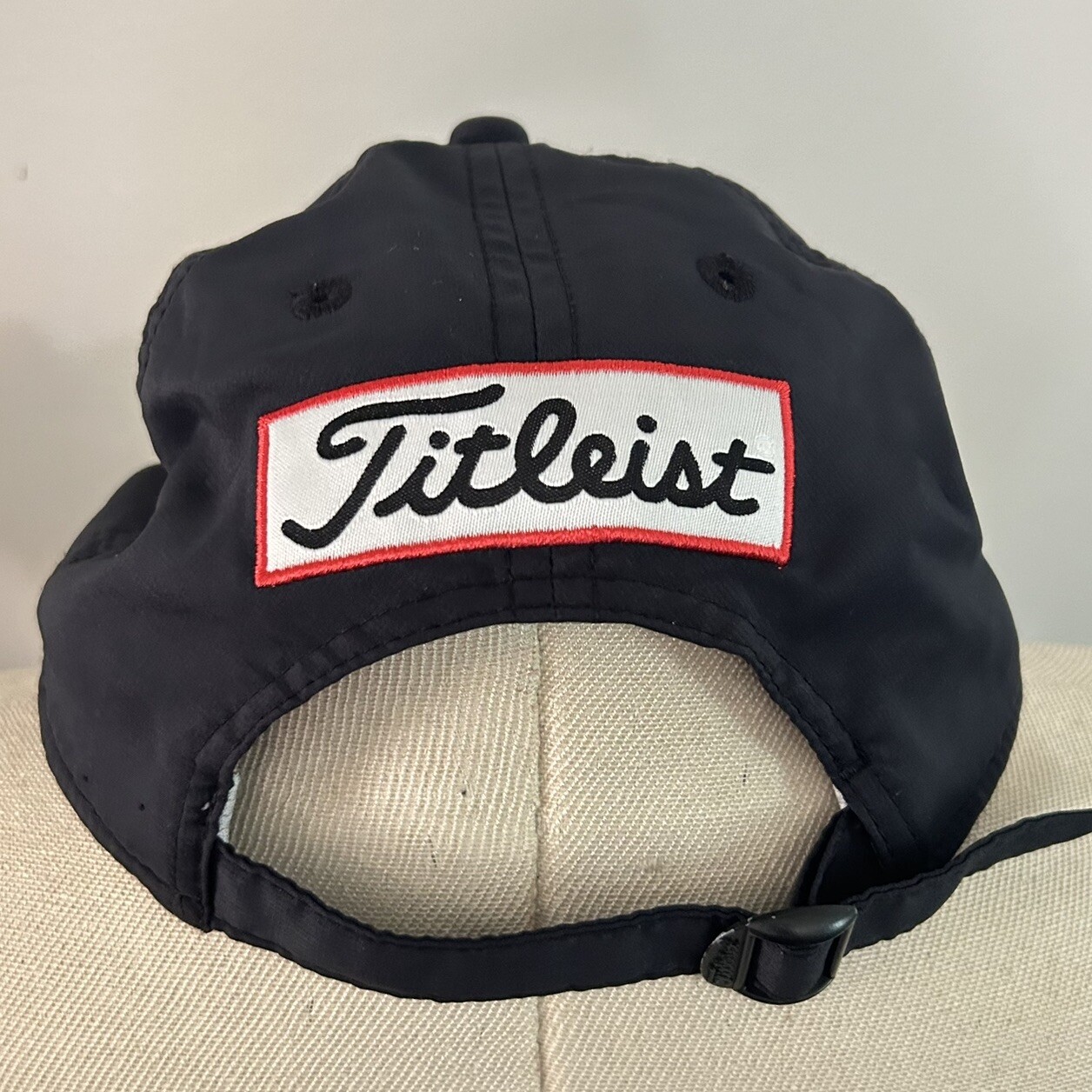 Titleist Hat Black Golf Cap Strap Back One Size Golfing