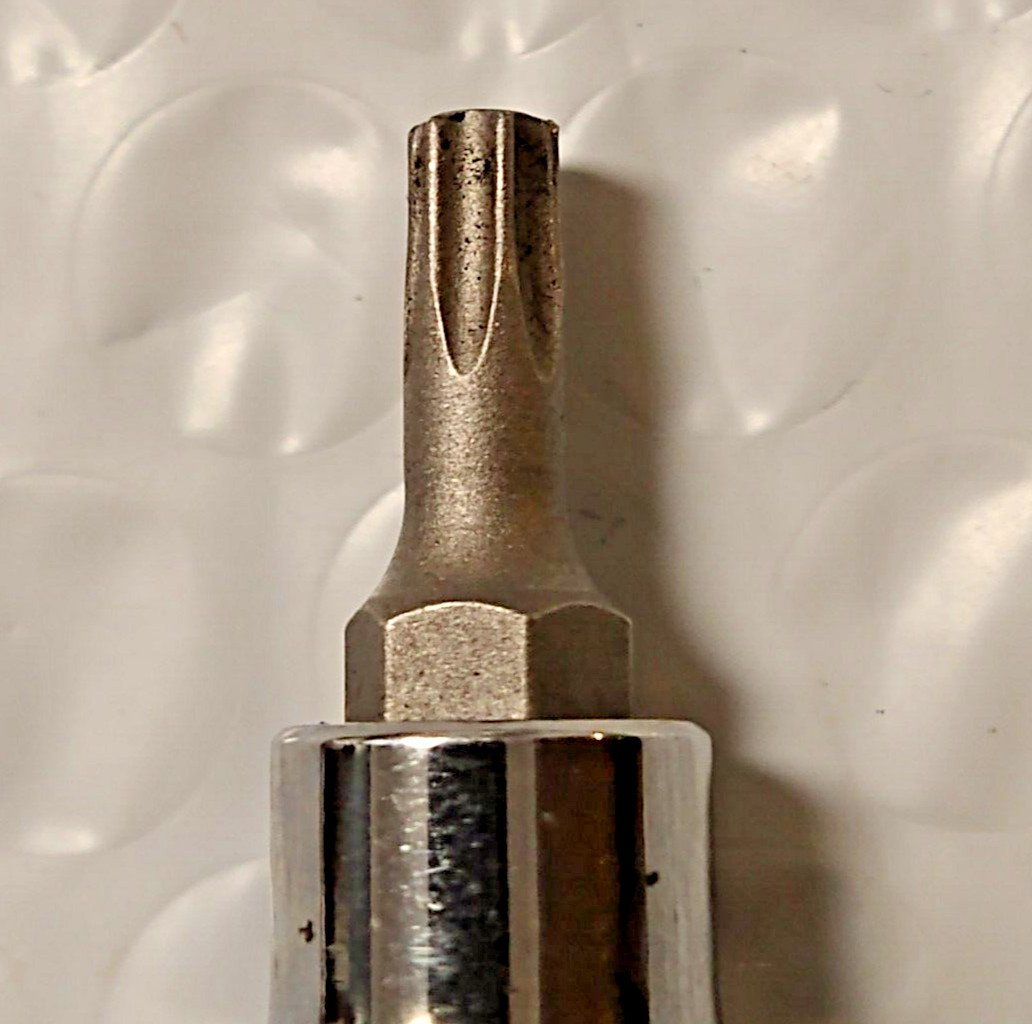 MATCO TOOLS SEBTP20, 1/4" SOCKET DRIVEN, T20H TORX BIT *TAMPER RESISTANT"