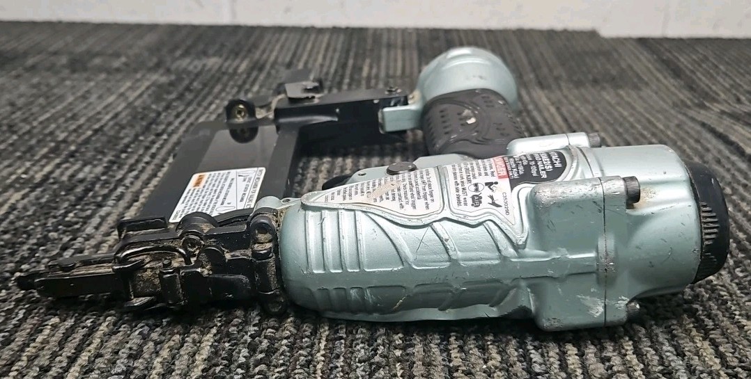 Hitachi NT 50AE2(S) 2" Brad Nailer with Case