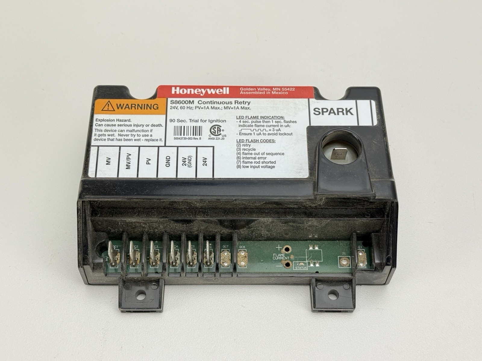 Honeywell S8600M3001 Continuous Retry Furnace Control Module