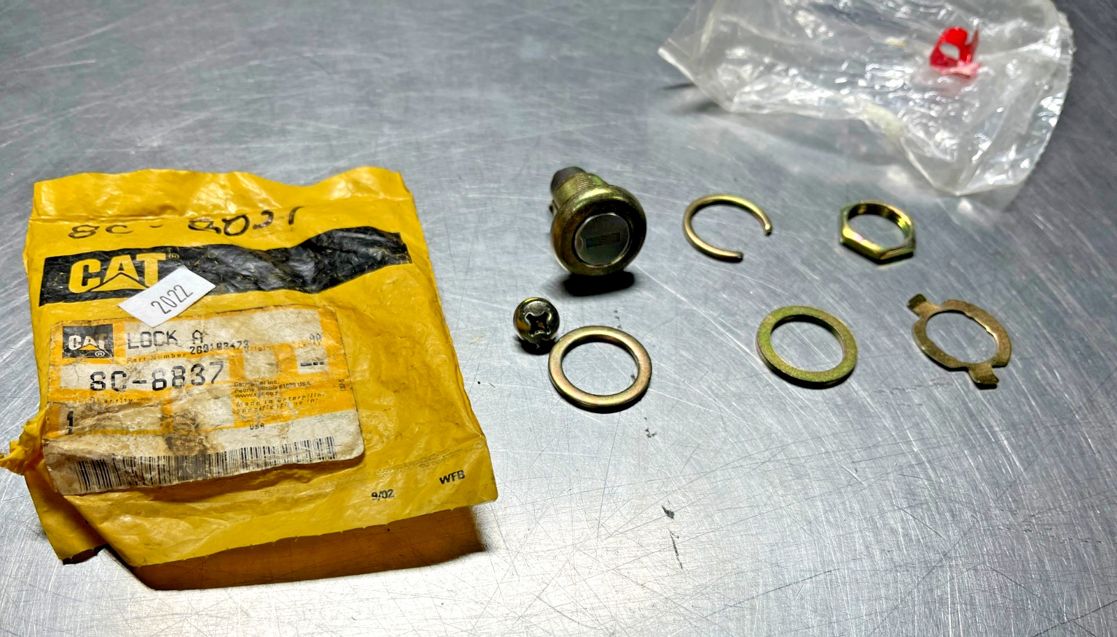 8C-8837   Genuine OEM  CAT   LOCK CYLINDER   Caterpillar   8C8837