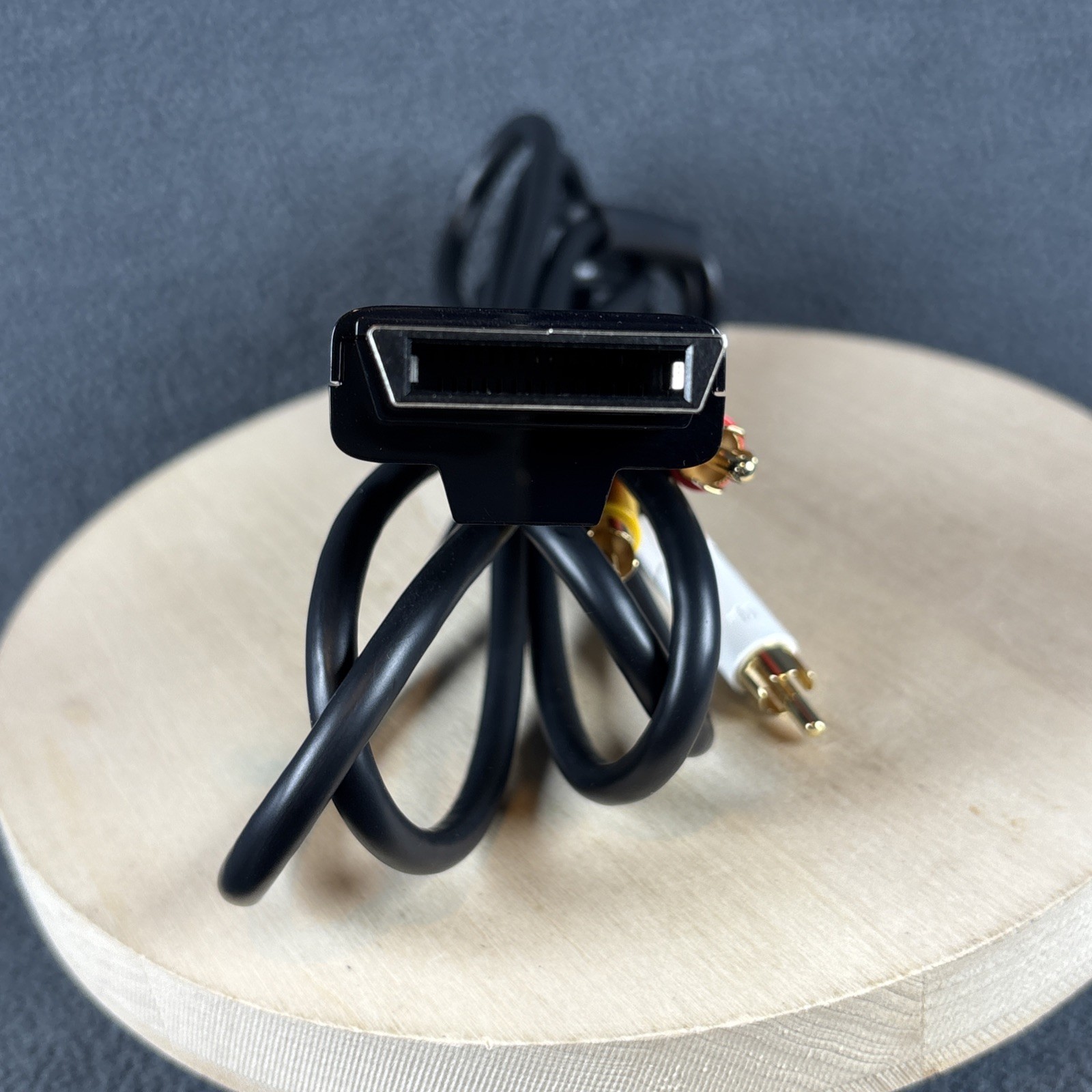 Xbox 360 Slim - Genuine OEM AV Audio Video Composite / RCA Cable - Tested