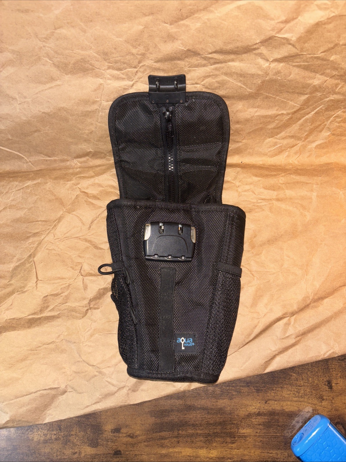 New! Black Aqua Vault Phone Flexsafe AntiTheft No Slash Pouch Combination Lock